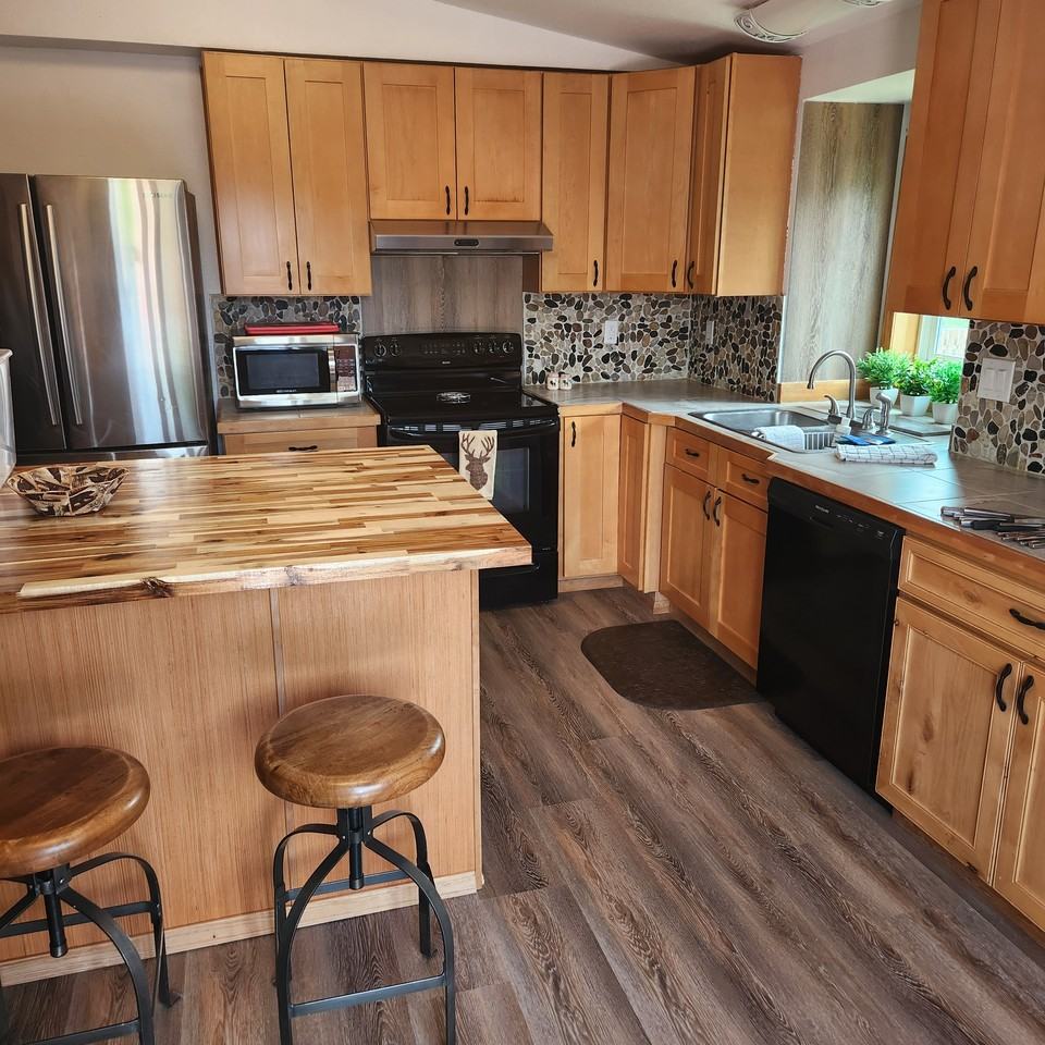 600 Mayfair Dr #1 - Photo 5 of 23