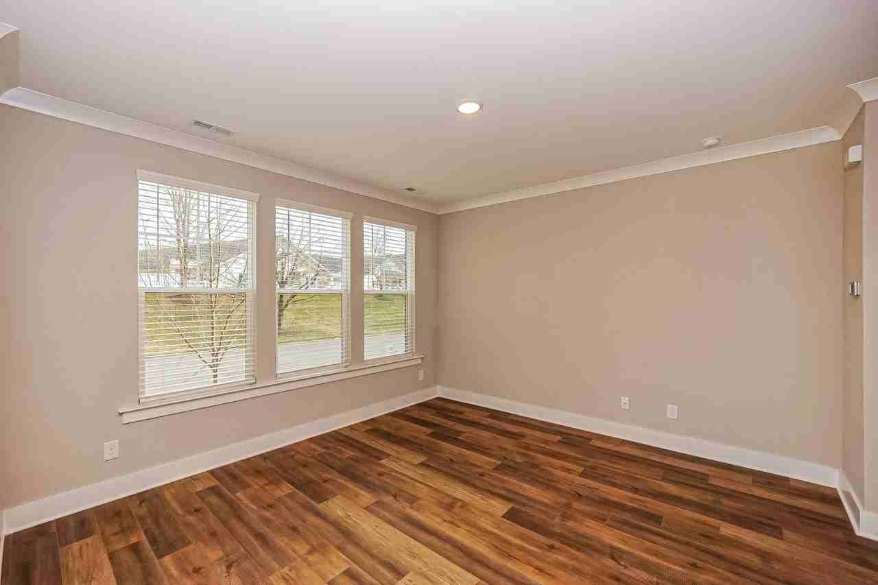 137 Carriage Club Dr - Photo 2 of 25