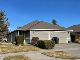 2382 Ne Mary Rose Pl #2 - Photo 1 of 1