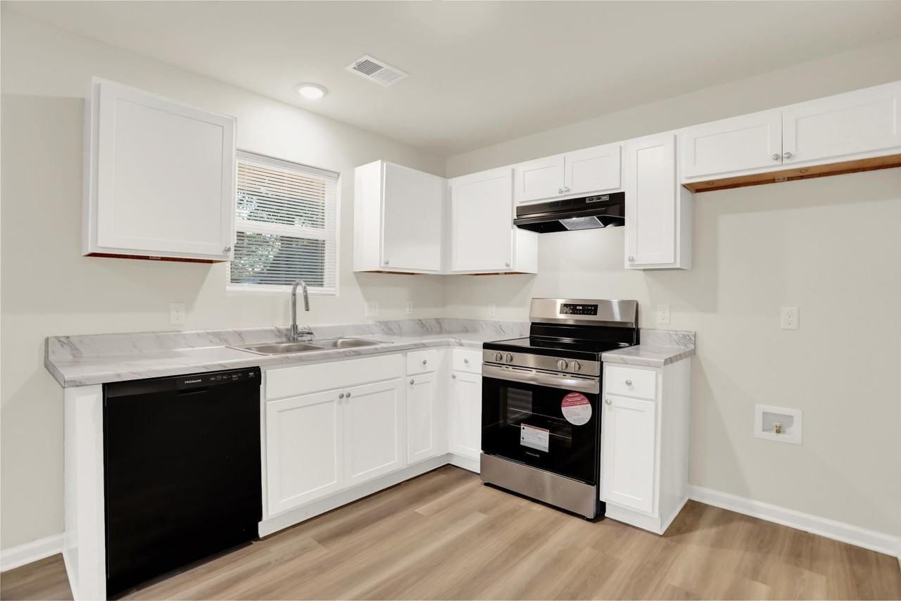 2585 Callie Rd #1 - Photo 4 of 12