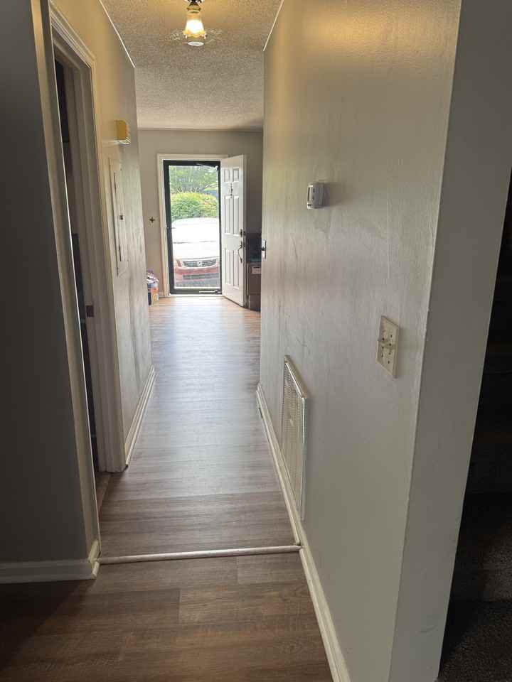901 E Main St #1 - Photo 3 of 10