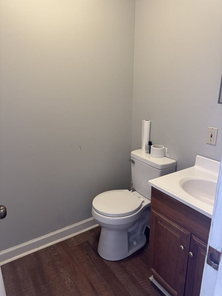 901 E Main St #1 - Photo 4 of 10