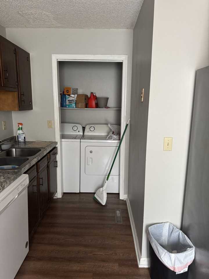 901 E Main St #1 - Photo 6 of 10