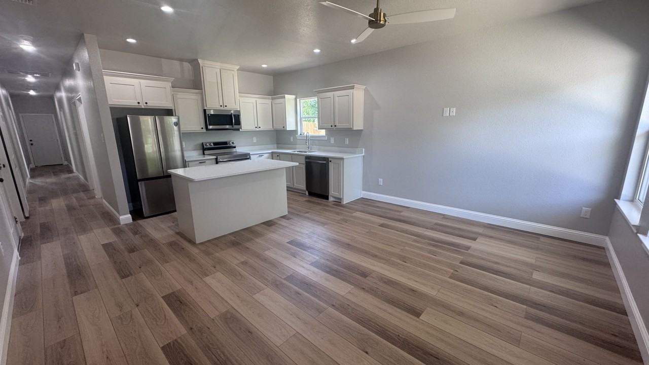 3211 Bourland St #1 - Photo 2 of 19