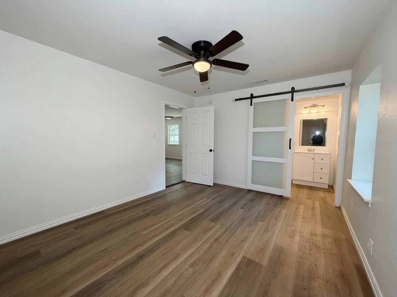 1108 Park Dr #1 - Photo 6 of 15