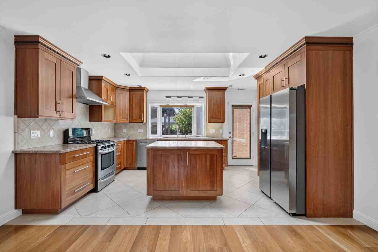 879 S Knickerbocker Dr #1 - Photo 5 of 10
