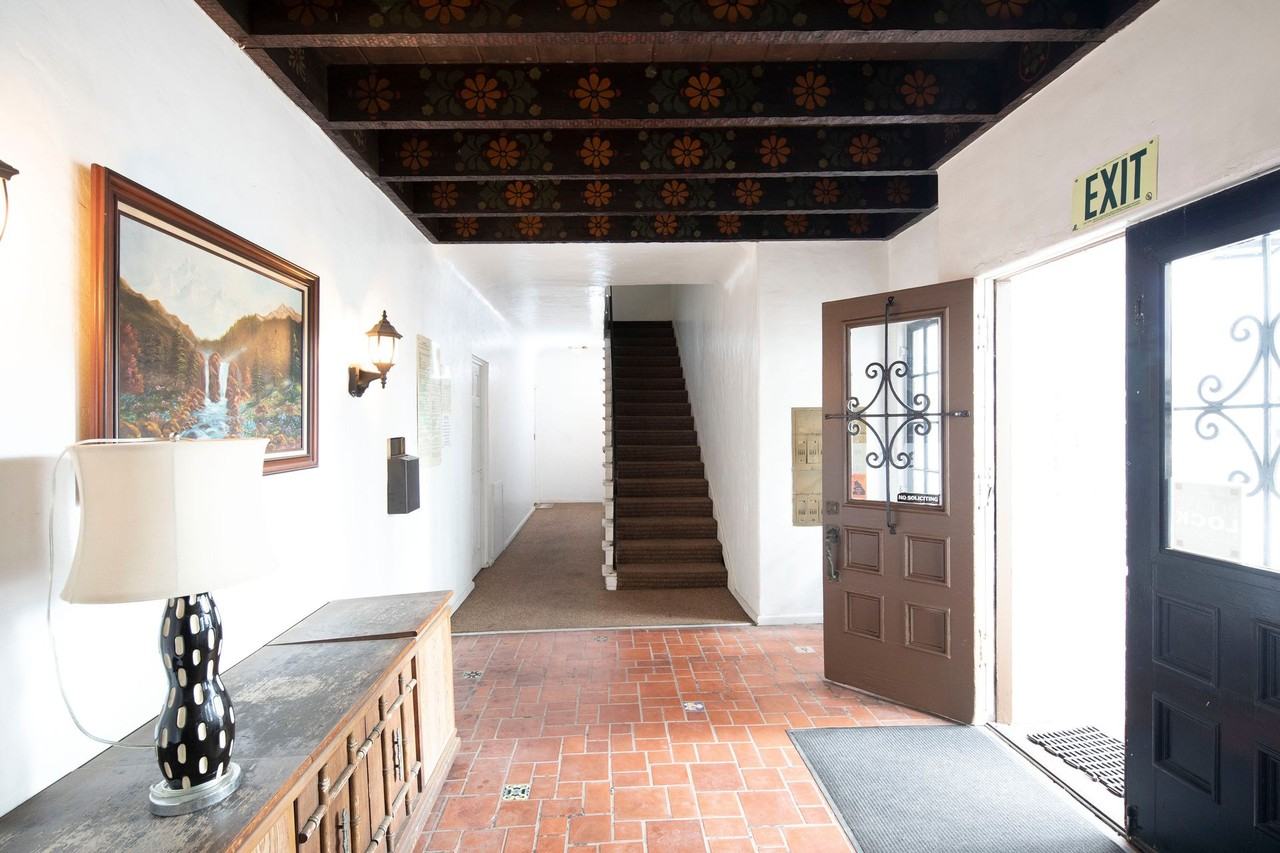 La Morada Apartments - Photo 4 of 20