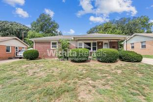 525 S Derby Ave - Photo 1 of 1