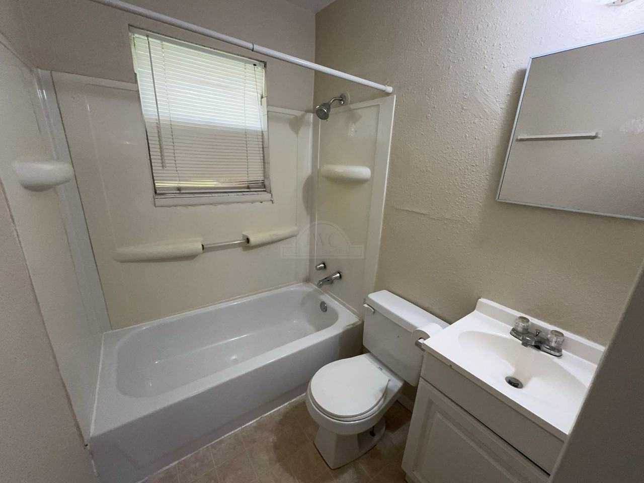 1406 Bundrant Dr - Photo 7 of 12