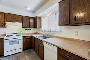 featured image of 9716 Comanche Rd Ne Apt 1