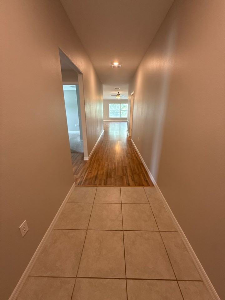 13249 Sw 77th Ave - Photo 4 of 26