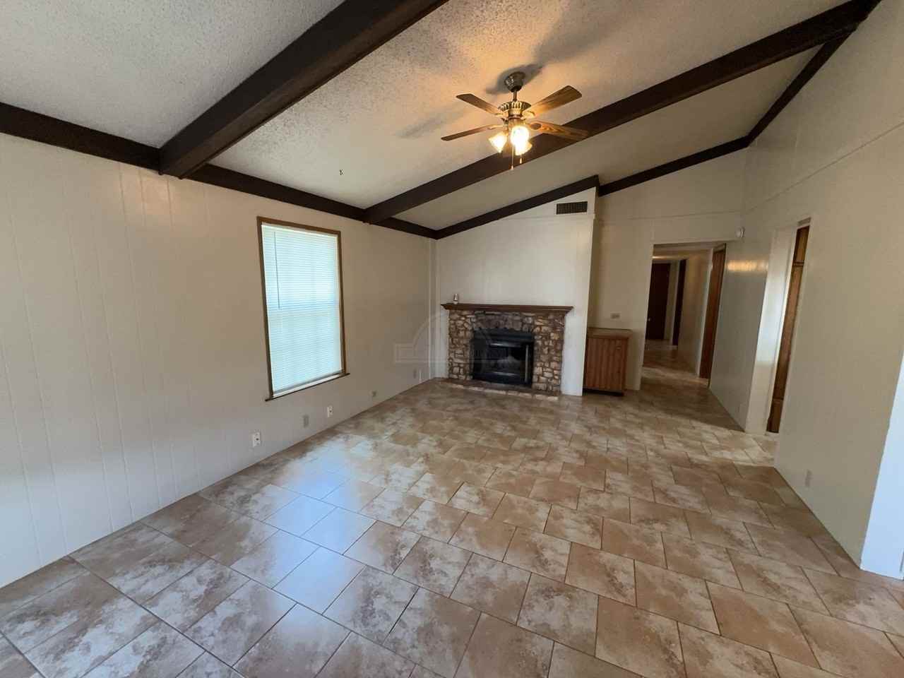 3104 Julie Ln - Photo 2 of 18