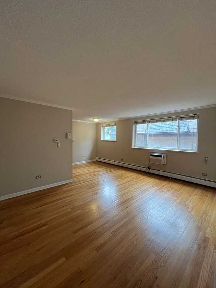 1242 Gaylord St #102 - Photo 2 of 12