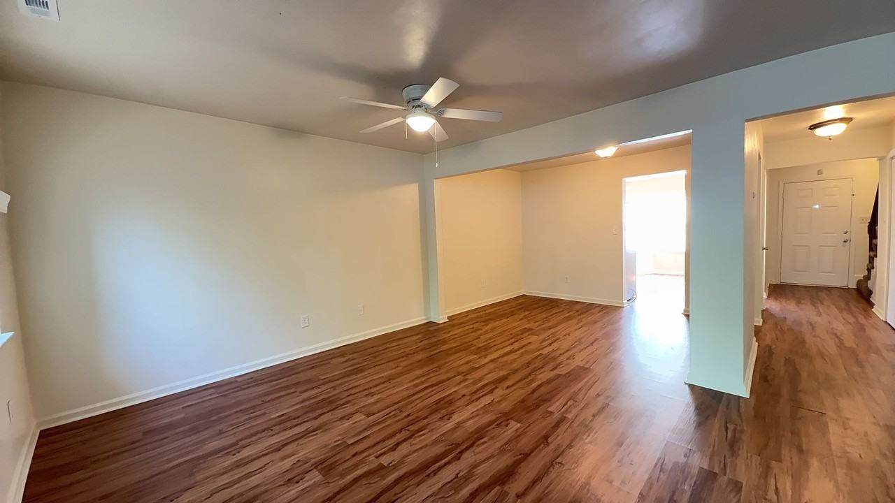 424 Peregrine St - Photo 5 of 11