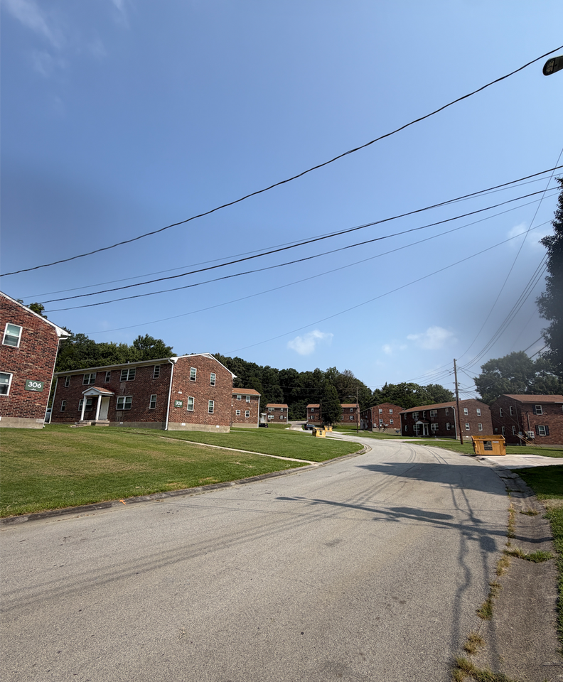 Meadowood Apartments - Photo 2 of 3