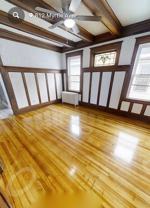 Astonishing renovated 4 bedroom, 1 bathroom, 1st floor - Photo 1 of 1