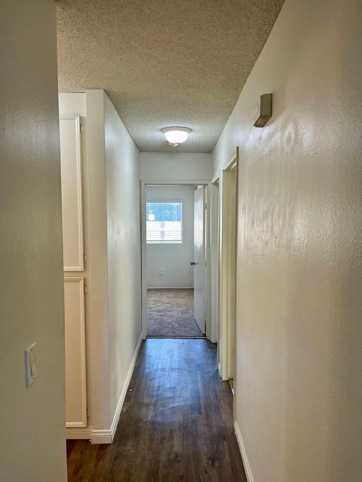 6080 Mount Aguilar Dr - Photo 7 of 21