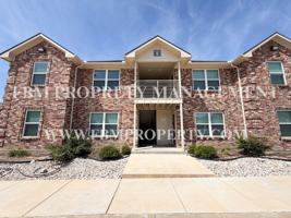 featured image of 1203 N Clay St #521