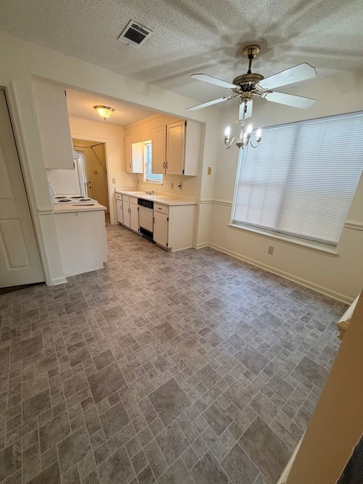 1225 Mathis Rd #4 - Photo 5 of 18