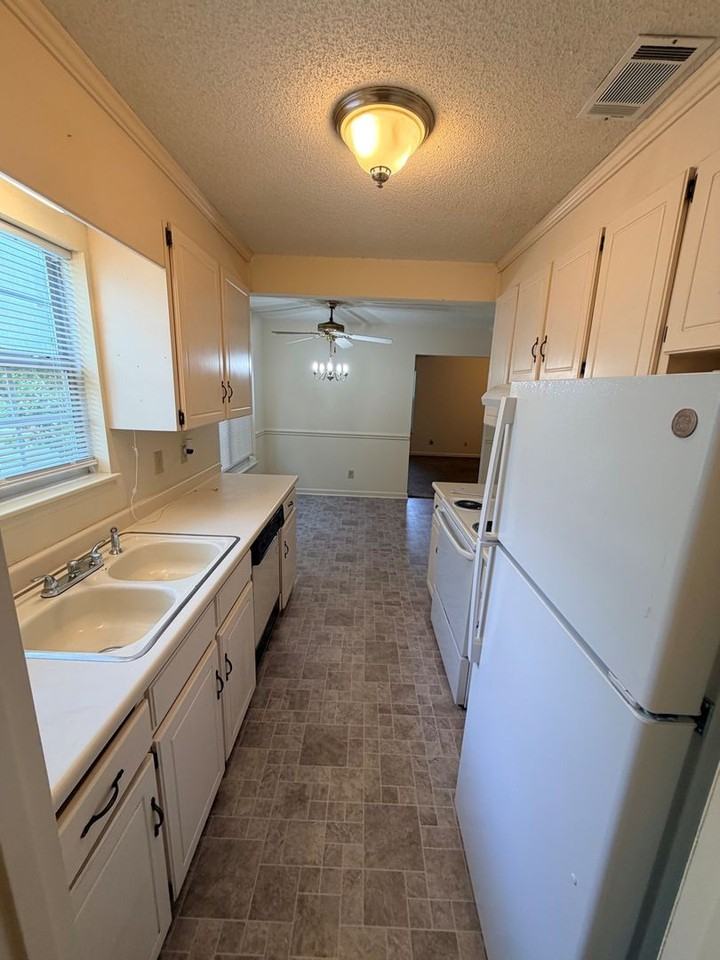 1225 Mathis Rd #4 - Photo 6 of 18