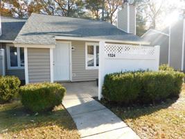 featured image of 1524 College Way
