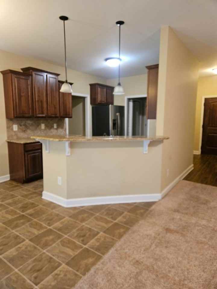 204 Twilight Dr - Photo 3 of 18