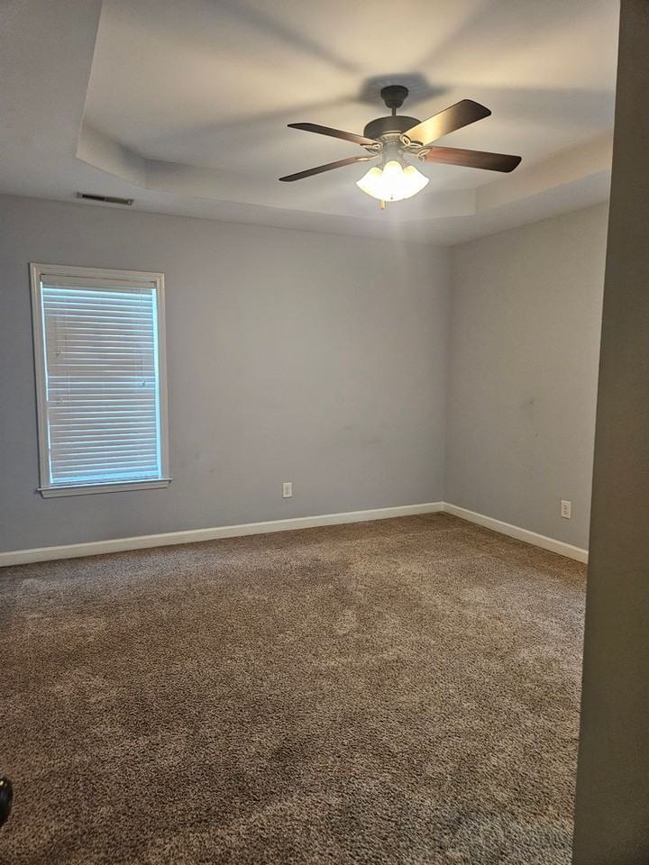 204 Twilight Dr - Photo 7 of 18