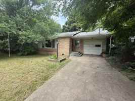 featured image of 529 W Normal St