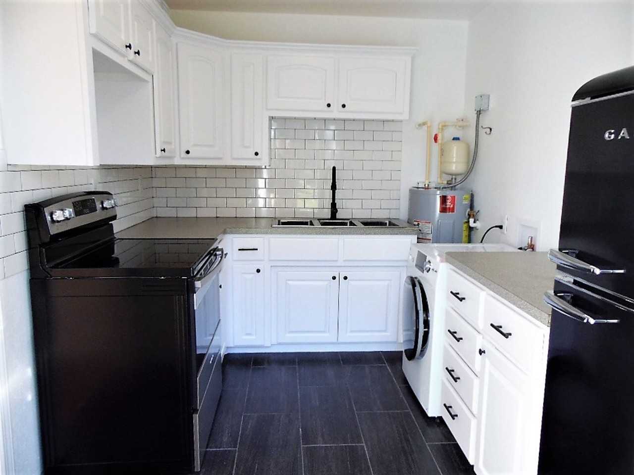 719B Madison St - Photo 5 of 15