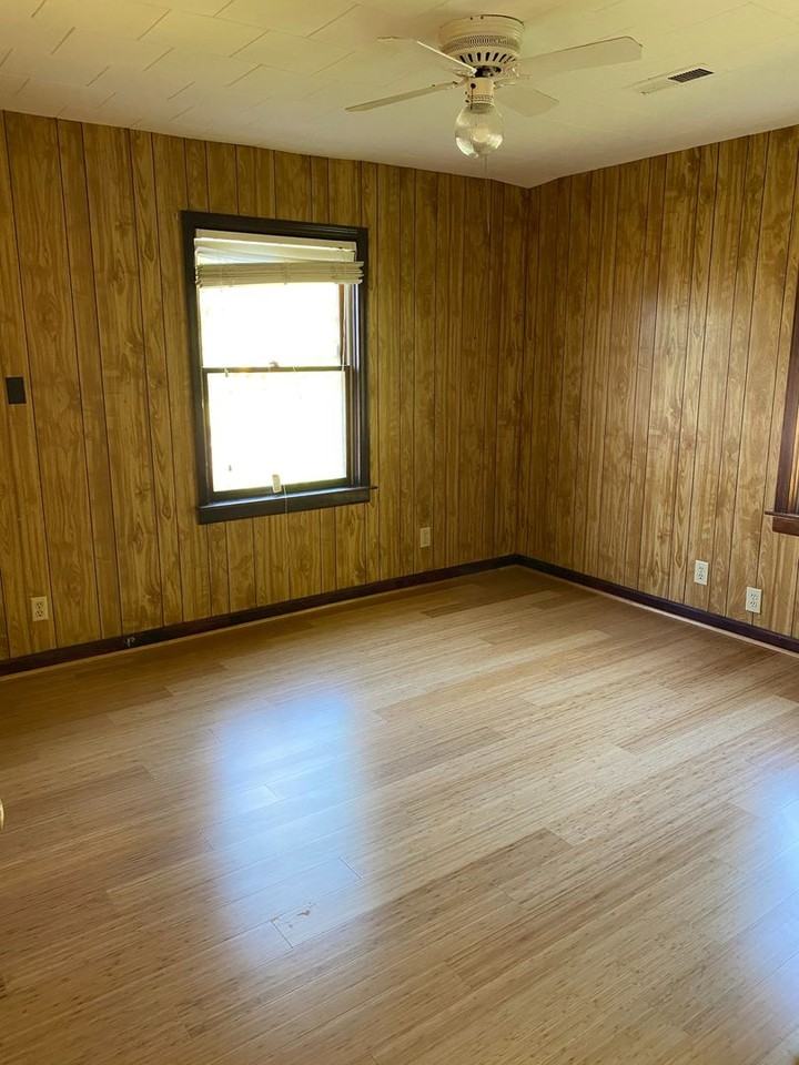 11 11 Avenue A Pelham Heights - Photo 7 of 10