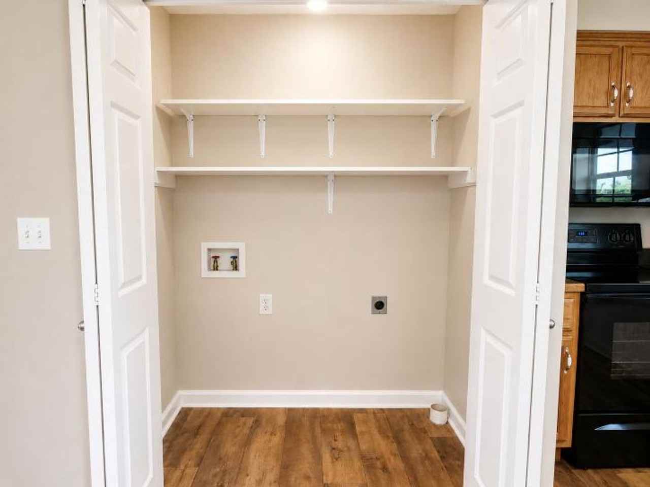 410 Eddy St - Photo 6 of 16