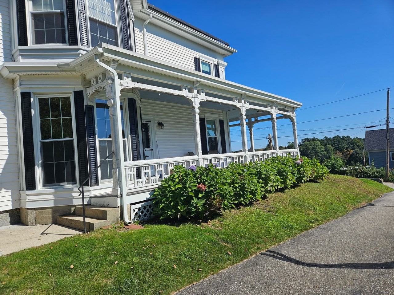 36 Pleasant St - Photo 2 of 25
