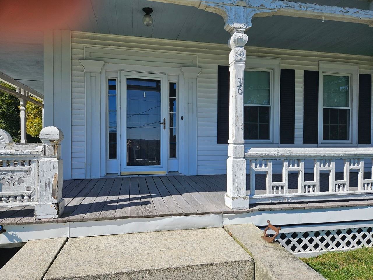 36 Pleasant St - Photo 3 of 25