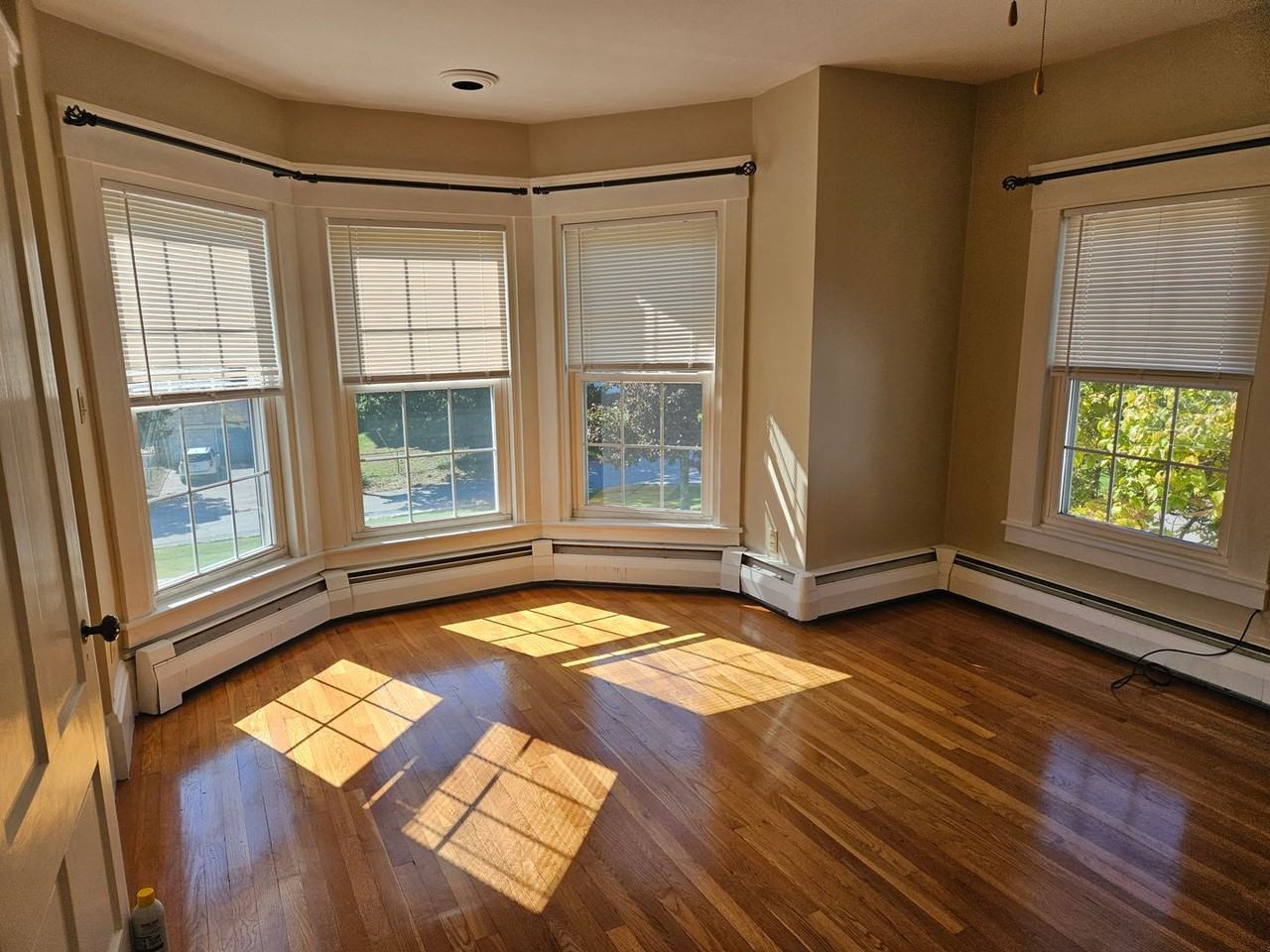 36 Pleasant St - Photo 6 of 25