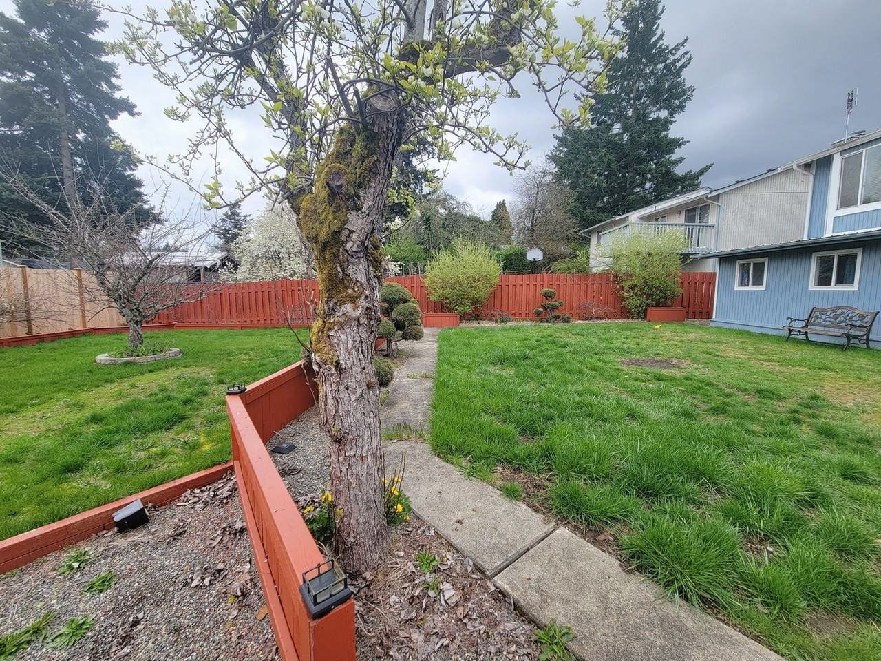 899 S 86th St - Photo 5 of 23