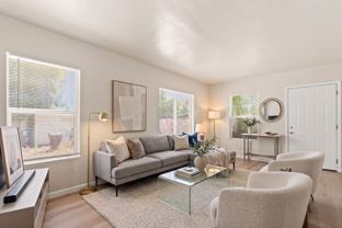 6124 Hayes St - Photo 1 of 1