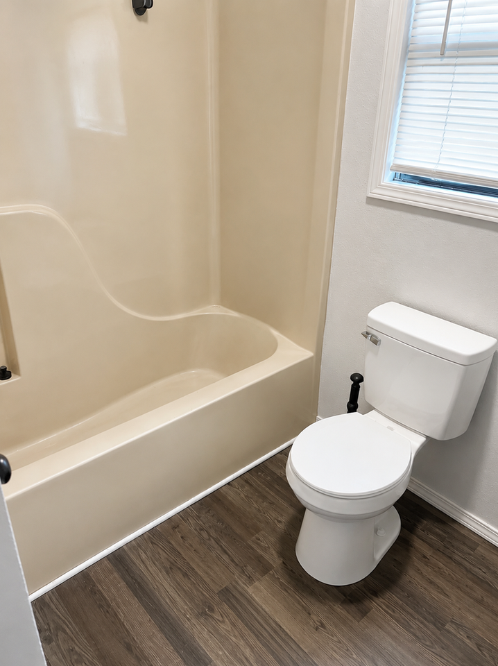 1301 E Oak St - Photo 5 of 8