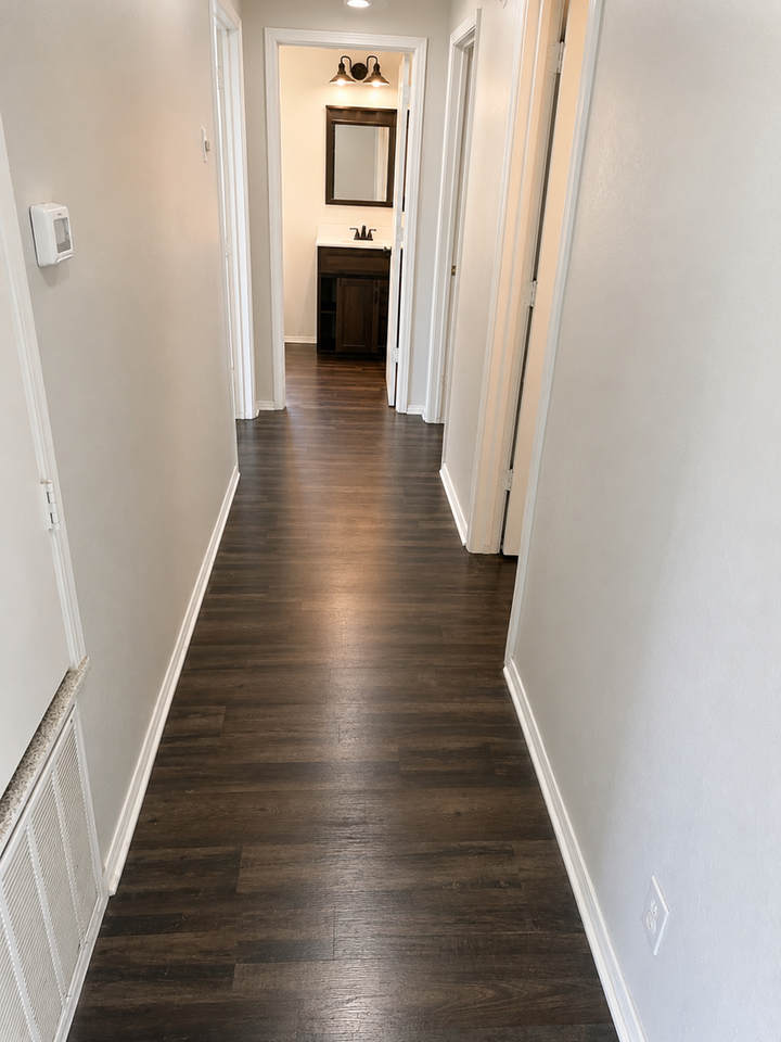 1301 E Oak St - Photo 6 of 8