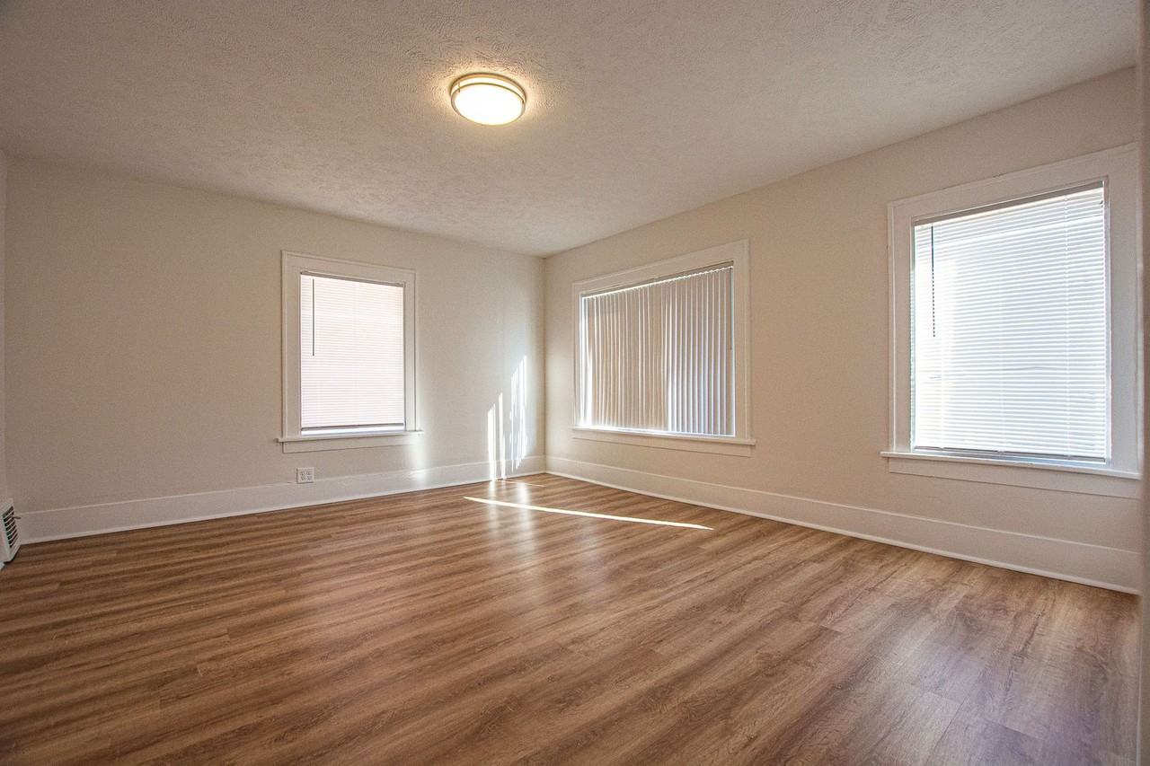 108 N 38th St - Photo 2 of 19