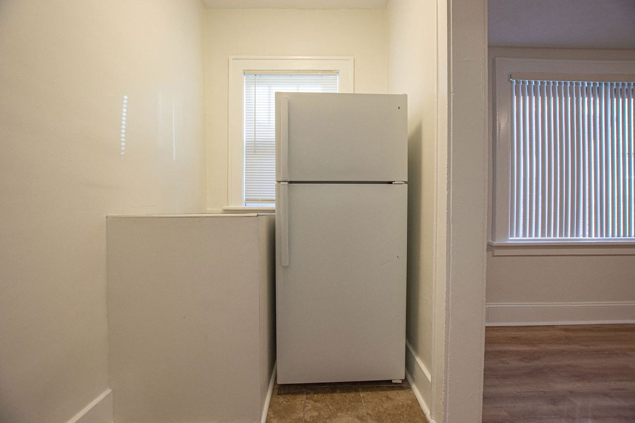 108 N 38th St - Photo 4 of 19