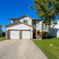 5631 105th Pl Ne - Photo 1 of 1
