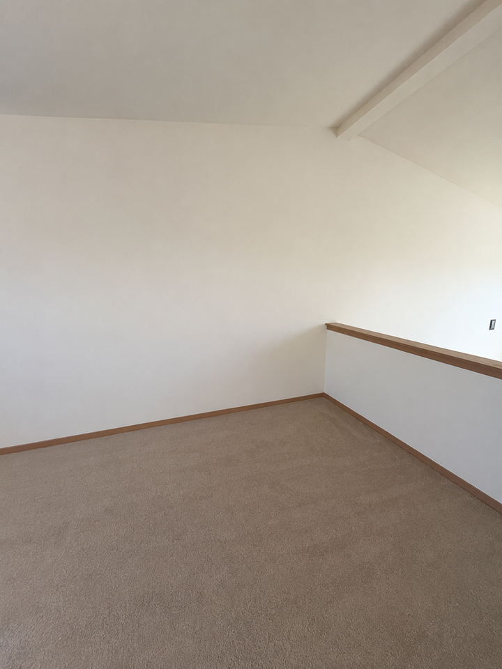 5631 105th Pl Ne - Photo 5 of 15