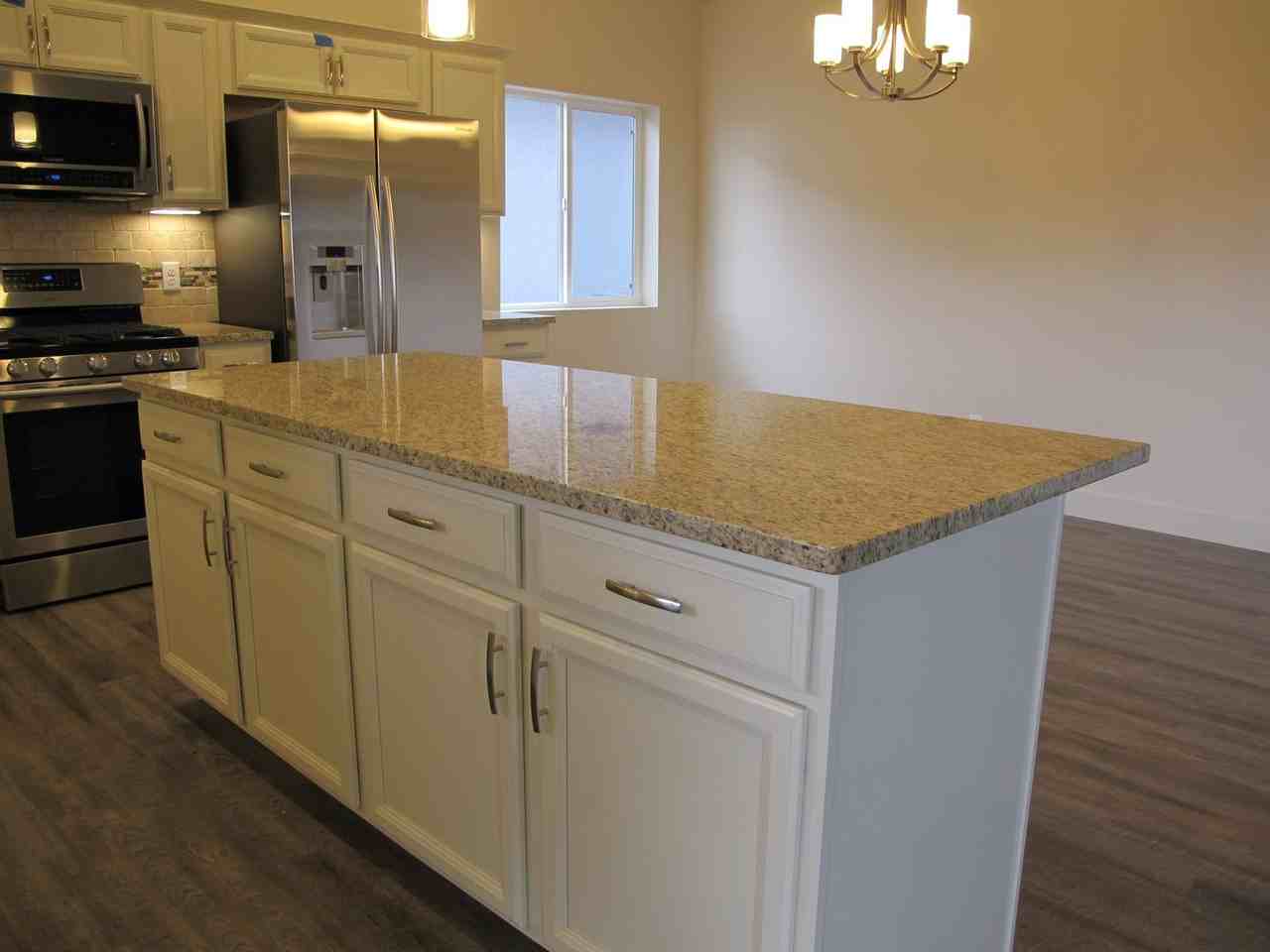 431 San Juan St - Photo 3 of 25