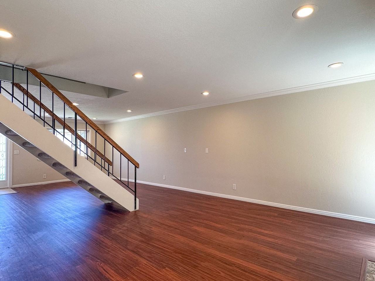 4577 Meadowhurst Ct - Photo 5 of 18