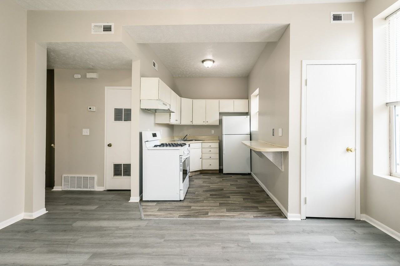 N 29th Street Apartments - Photo 3 of 14