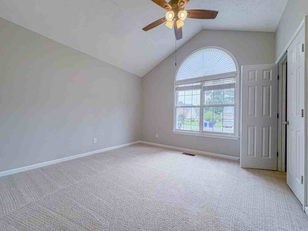 3426 Broomsgrove Dr - Photo 7 of 20