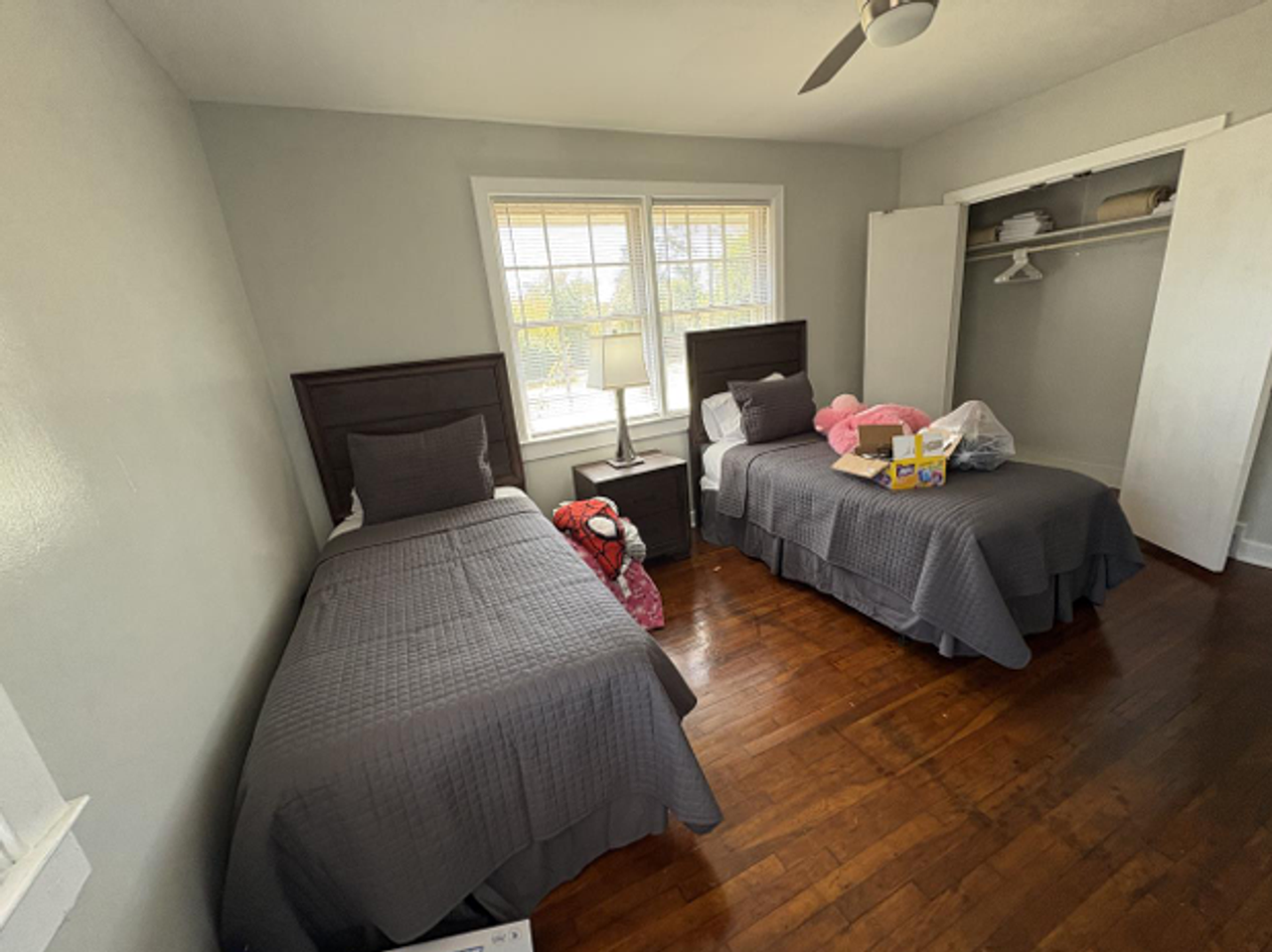 405 Woodrow Wilson Dr - Photo 2 of 7