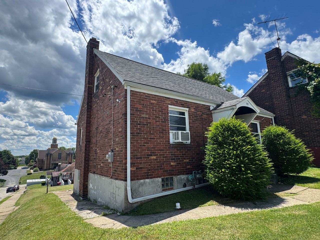 701 Mehaffey St - Photo 2 of 13