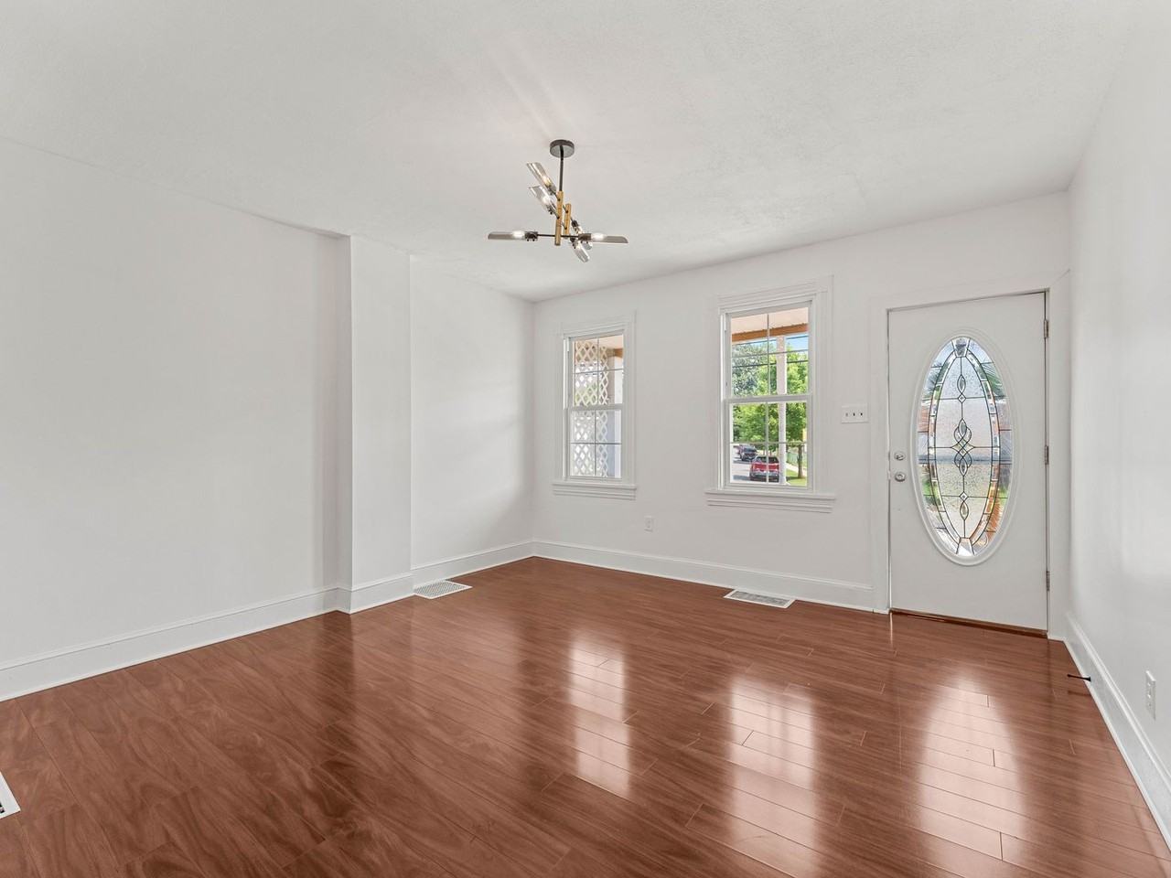 124 Rancocas Rd - Photo 6 of 26