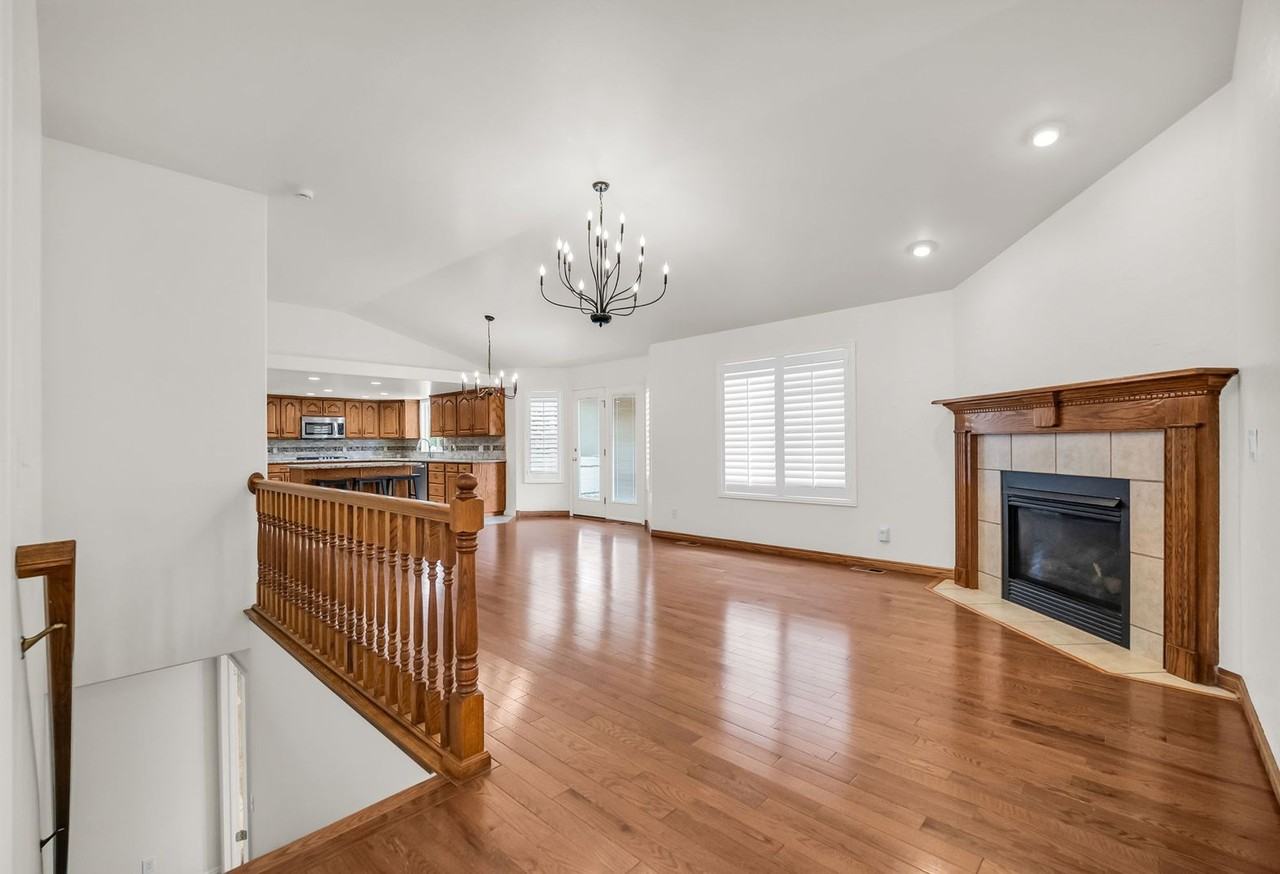 1429 Flint Meadow Dr - Photo 5 of 50